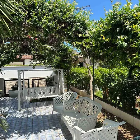 Riva Villa Specchiolla